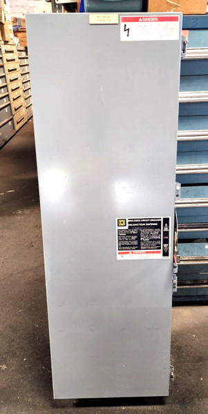 Square D 600 Amp 3R Circuit Breaker Enclosure With 400 Amp Breaker  LX-600-AWK