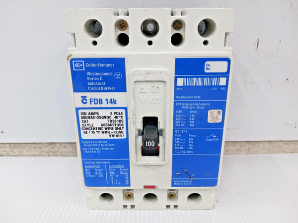 Cutler Hammer 100 Amp Circuit Breaker 3 Pole 600 VAC/250 VDC 14kA FDB3100 *Flaw*