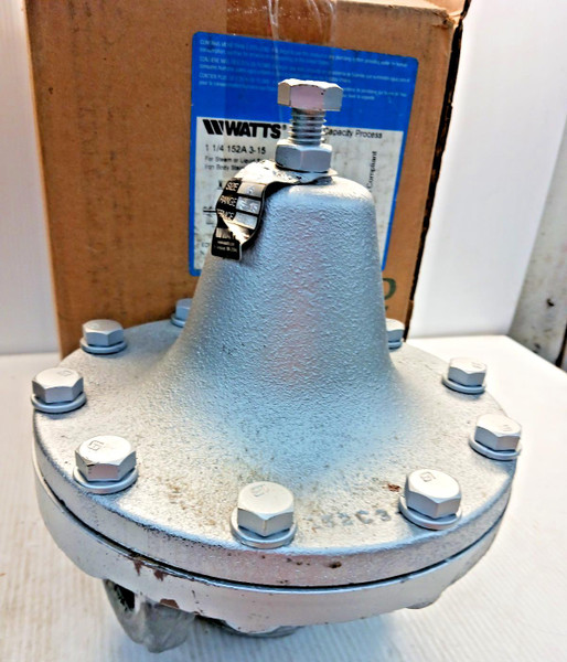 New Watts 1-1/4" Medium Capacity Process Regulator 152A Range 3-15 Psi