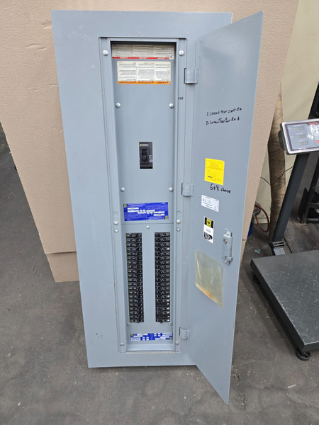 Square D 200 Amp Main Breaker Panelboard 240 VAC 3 Phase 4 Wire NQOD442L225CU Square D 200 Amp Main Breaker Panelboard 240 VAC 3 Phase 4 Wire NQOD442L225CU