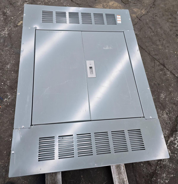 Square D 800 Amp Main Lug HCP I-Line Panelboard 600 VAC 3Ø 45in CB HCP23598