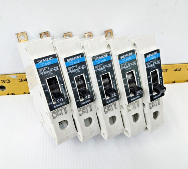 (Lot of 5) Siemens 20 Amp Bolt-On Circuit Breakers 120/277/347 VAC 1P  NGB1B020