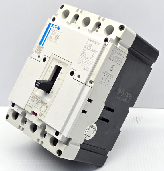 New Takeout Eaton 225 Amp Circuit Breaker 240 VAC 3 Pole 35 kA PDD23F0225TFFL