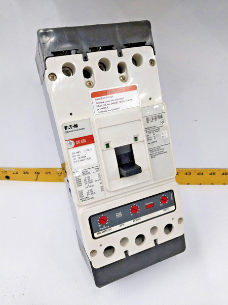 Eaton 400 Amp Circuit Breaker W/ 400 A Trip 240 VAC / 250 VDC 3 Pole  DK3400W