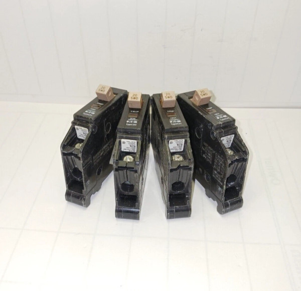 4) EATON 20 AMP CIRCUIT BREAKER 120/240 VAC CHF120 LOT OF 4