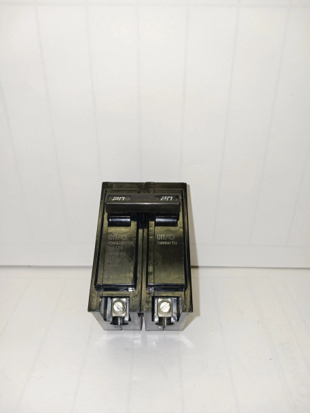 CHALLENGER 20 AMP CIRUIT BREAKER 2 POLE 120/240 VAC C220