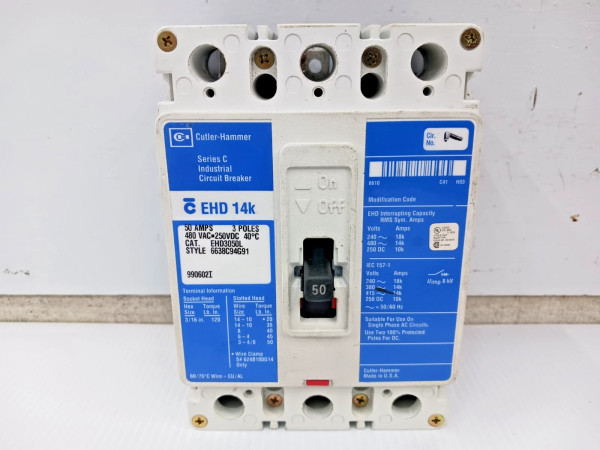 Cutler Hammer 50 Amp Circuit Breaker 3 Pole 480 VAC / 250 VDC EHD3050L *Flaw*
