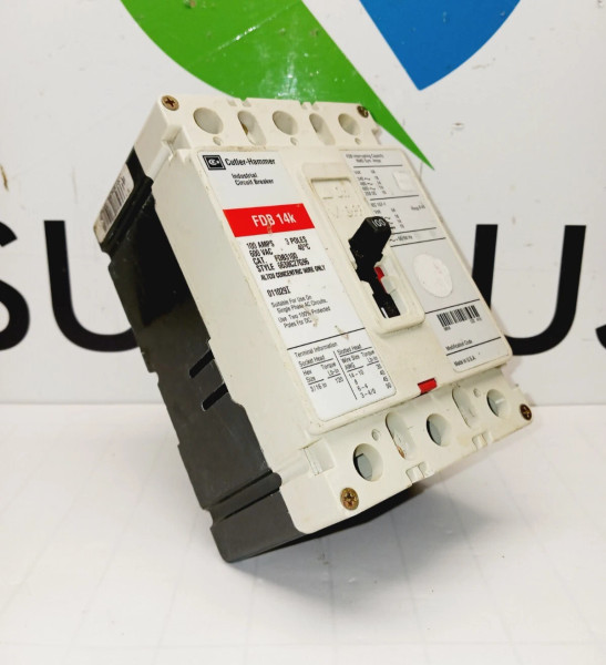 CUTLER HAMMER 100 AMP CIRCUIT BREAKER 3 POLE 600 VAC FDB3100 (FLAW)
