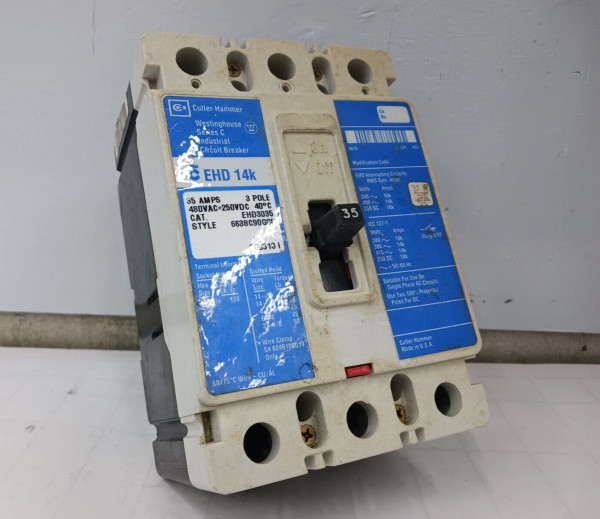 Cutler Hammer 35 Amp Circuit Breaker 3 Pole 480 VAC / 250 VDC 14kA EHD3035