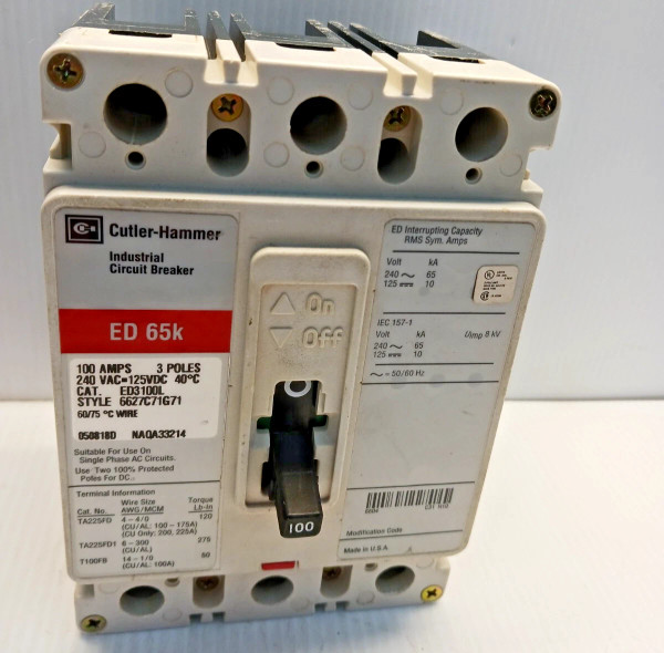CUTLER HAMMER ED3100 L 100 AMP CIRCUIT BREAKER 3 POLE 240 VAC LUG/LUG