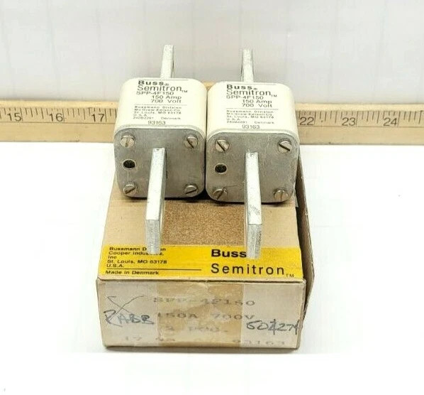 2) New Bussmann Semitron 150 Amp Square Body Fuses 700 VAC SPP-4F150 (Lot Of 2)