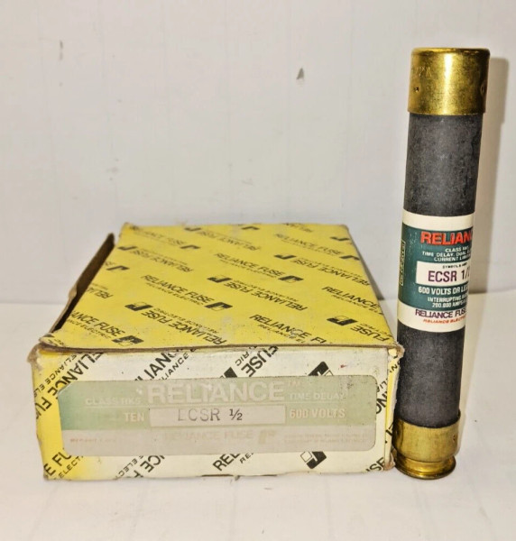 10) NEW ECSR1/2 RELIANCE TIME-DELAY DUAL-ELEMENT FUSE 1/2 AMP 600 VAC LOT OF 10