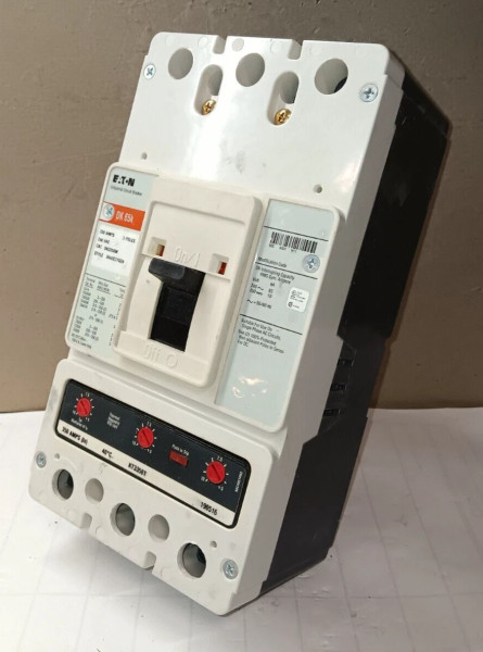 EATON DK3350W 350 AMP CIRCUIT BREAKER 3 POLE 240 VAC 250 VDC 65 kA@240V KT3350T
