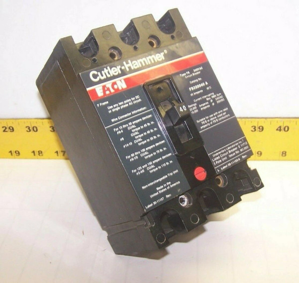 Eaton / Cutler Hammer 40 Amp Circuit Breaker 240 VAC 3 Pole FS320040 A
