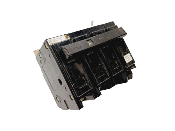 EATON 30 AMP BOLT-ON CIRCUIT BREAKER 240 VAC 3 POLE BAB3030HS (FLAW)