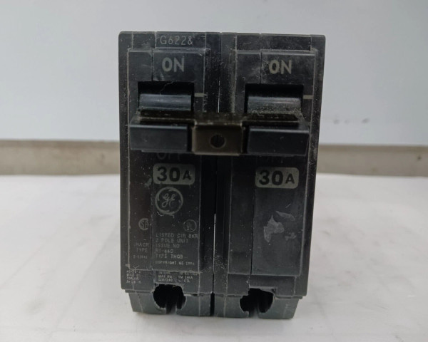 GE 30 AMP CIRCUIT BREAKER 2 POLE 120/240 VAC THQB230