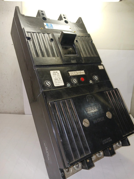 GENERAL ELECTRIC 200 AMP CIRCUIT BREAKER 3 POLE 600 VAC TB43F200