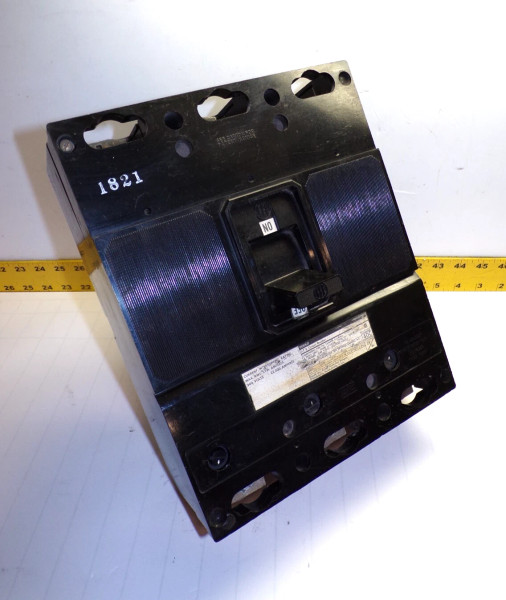 I-T-E / Gould 250 Amp Circuit Breaker 240 VAC 3 POLE JD3-B250