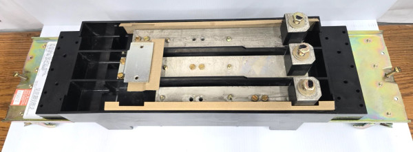GE Spectra Series 600 Amp Circuit Breaker Plug-In Module Model 1 600 VAC AMC3GM