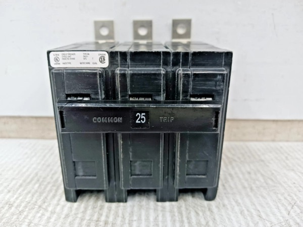 New Eaton 25 Amp Bolt-On Circuit Breaker 3 Pole 240 VAC 10kA BAB3025H *Chipped*