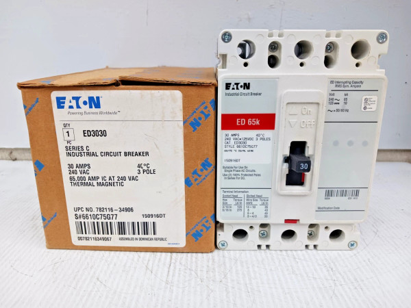 New Eaton 30 Amp Industrial Circuit Breaker 3 Pole 240 VAC / 125 VDC 65kA ED3030