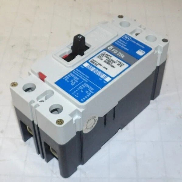 NEW CUTLER HAMMER 15 AMP 2 POLE CIRCUIT BREAKER 600 VAC 250 VDC FD2015
