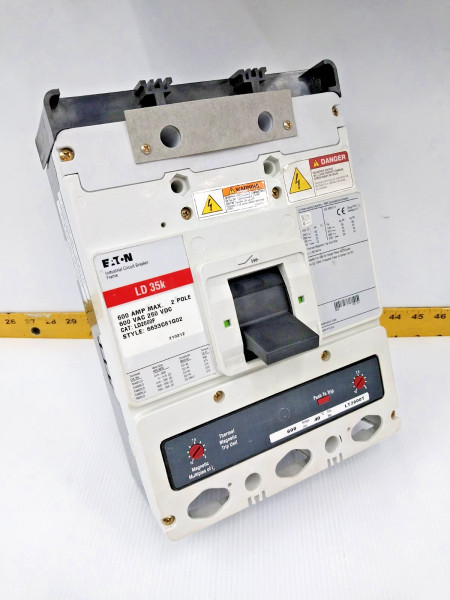 New Eaton 600 Amp Circuit Breaker With 600 A Trip Unit 600 VAC 2 Pole LD2600F