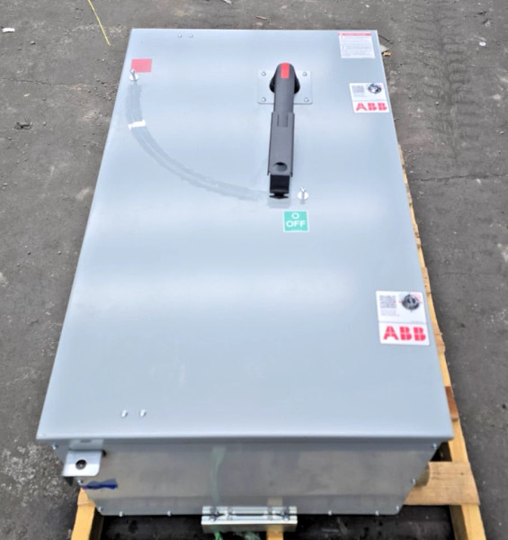 New GE ABB 400 Amp Reliagear Fusible Busway Bus Plug 600 VAC RG4640TRPI