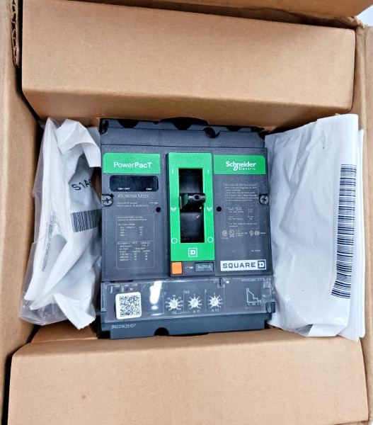 New Schneider Square D JDl36250CU33X Circuit Breaker 250 Amp 3 Pole 600 Vac