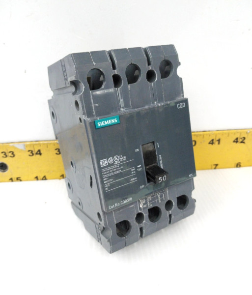 New Siemens 50 Amp Din-Rail Circuit Breaker 480Y/277 VAC 3 Pole CQD350