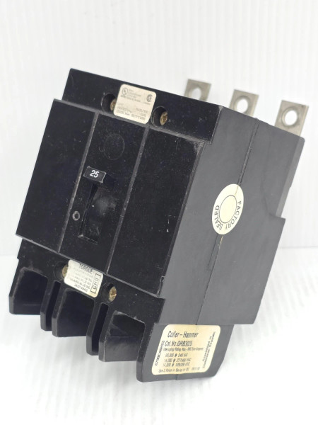 New Takeout Cutler Hammer 25 Amp Bolt-On Circuit Breaker 480/277 VAC 3P GHB3025