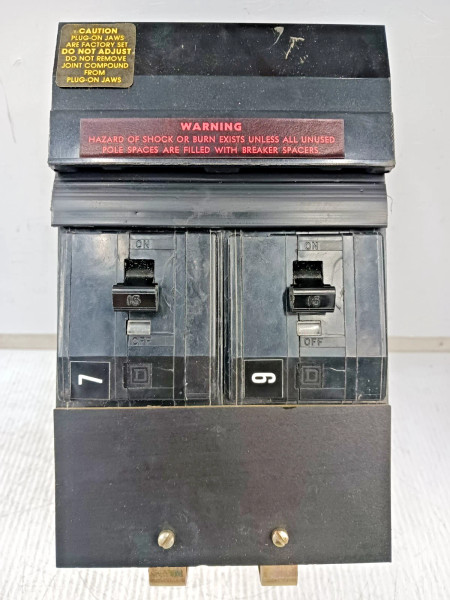 Square D 15-30 Amp I-Line Adapter 6 Branch Spaces HQO306 With (2) QO315 *Flawed*