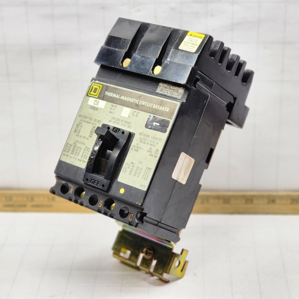 SQUARE D 15 AMP I-LINE CIRCUIT BREAKER 600 VAC / 250 VDC 3 POLE 25 kA FA36015