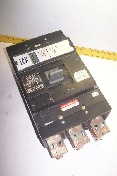 SQUARE D 400 AMP CIRCUIT BREAKER 600 VAC 3 POLE SHORT TIME MEF436