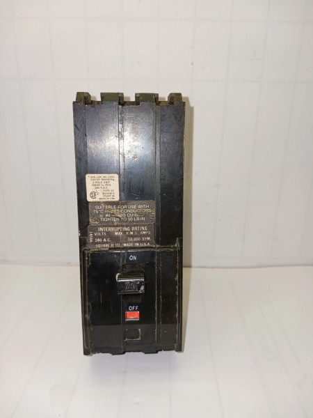 SQUARE D 70 AMP CIRCUIT BREAKER 3 POLE 240 VAC PLUG IN Q1370