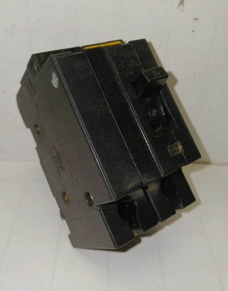 SQUARE D EHB24015 15 AMP BOLT ON CIRCUIT BREAKER 2 POLE 480Y/277 VAC