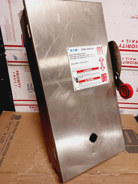 NEW EATON DH363UWK2SL 100 AMP SAFETY DISCONNECT SWITCH STAINLESS 3P NON-FUSED