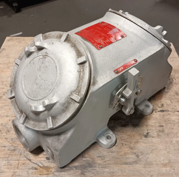 NEW CROUSE HINDS FLS9965S 60 AMP HAZ-LOC XP DISCONNECT 3 POLE 3 PHASE 600V