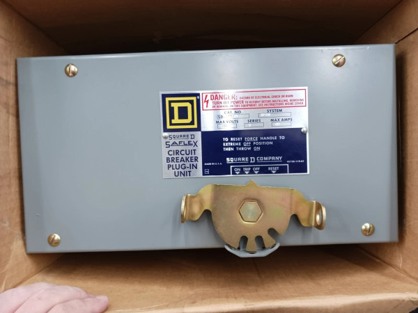 NEW SQUARE D 60 AMP CIRCUIT BREAKER BUSWAY PLUG IN UNIT 3P 3W FAP36060 SD-75760