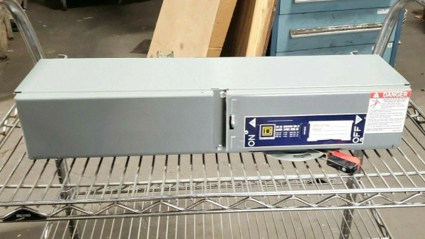 NEW SQUARE D 30 AMP FUSIBLE BRANCH SWITCH 600 VAC 3Ø 3 POLE QMB361HW