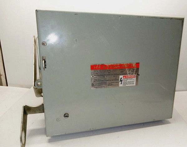 SIEMENS/I-T-E RV462 60 AMP FUSIBLE SWITCH PLUG 3P/4W 600 VAC 50 MAX HP