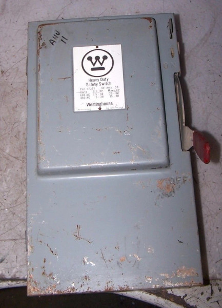 WESTINGHOUSE 30 AMP FUSED SAFETY SWITCH 600 VAC 30 HP 3 PHASE HF361