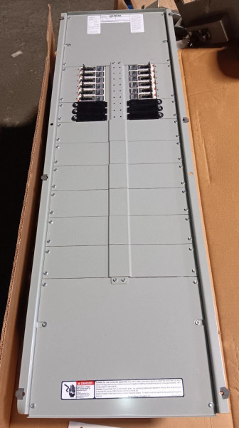 NEW SIEMENS 250 AMP MAIN LUG P3 PANELBOARD INTER 18 CIRC 480Y/277V 12X HEB1B020