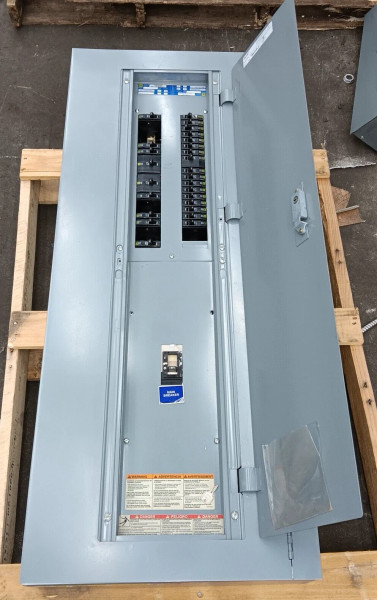 NEW SQUARE D 150 AMP MAIN BREAKER PANELBOARD 42 CIRCUIT 208Y/120V 3Ø KCL34150