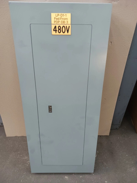 SQUARE D 225 AMP MAIN LUG NEHB PANELBOARD 42 CIRC 480/ 277VAC 3Ø 4W NEHB4244-2CU