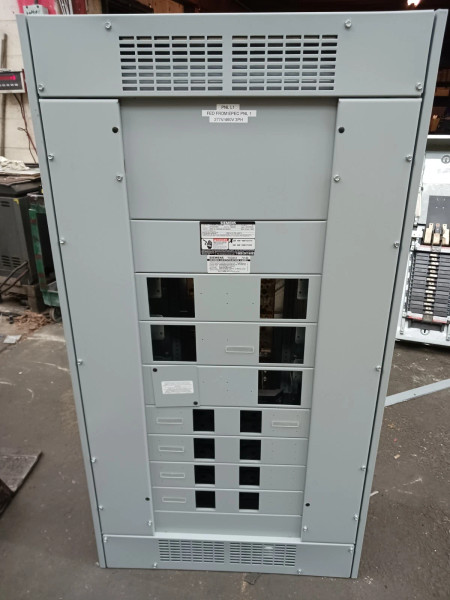 SIEMENS 1200 AMP MAIN LUG PANEL BOARD 3 PH 4W 480Y/277 VAC P5X60MC120EH32