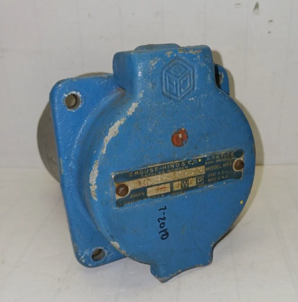 CROUSE HINDS AR-6642 M54 60 AMP ARKTITE RECEPTACLE 600 VAC 250 VDC 3W 4P