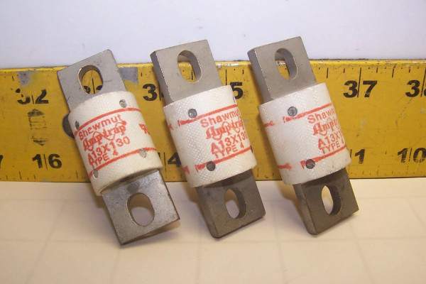 3) NEW GOULD SHAWMUT AMP-TRAP 130 AMP TYPE 4 FUSES 130 VAC A13X130 LOT OF 3