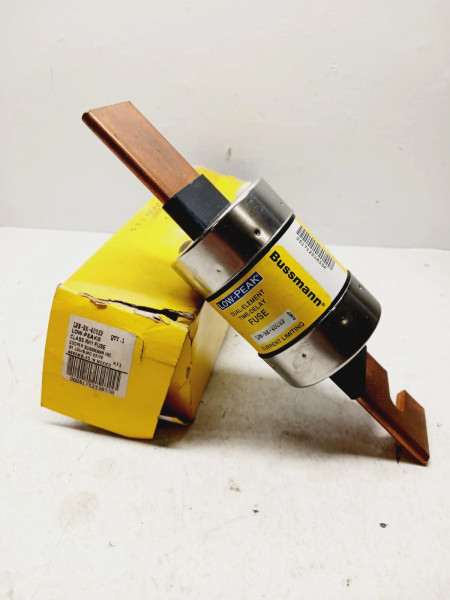 NEW BUSSMANN LPN-RK-400SP 400 AMP DUAL-ELEMENT TIME-DELAY FUSE 250 VAC/VDC