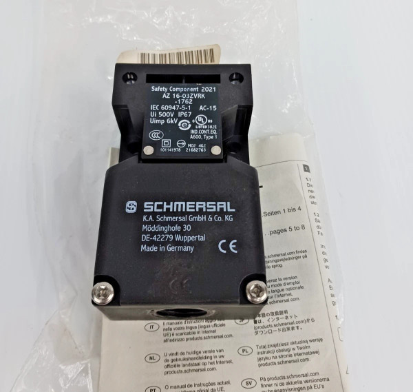 New Schmersal AZ 16-032VRK-1762 Safety Interlock Switch